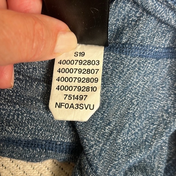 The North Face Womens Blue Modoc Scoop Neck base layer long sleeve shirt - Picture 5 of 12